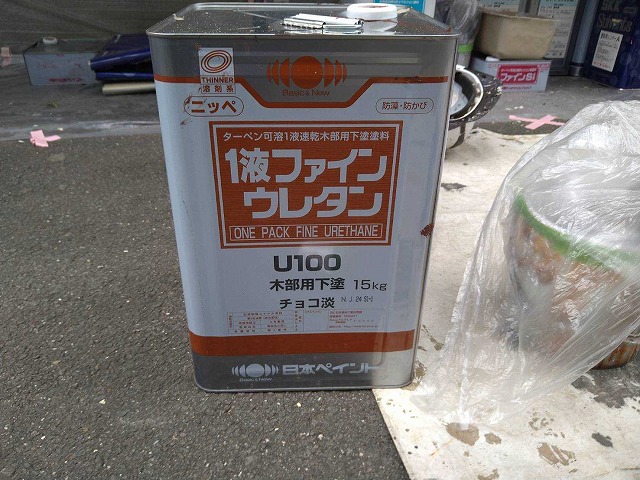 甲府市　外壁塗装工事　ドア張り替え　付帯部塗装